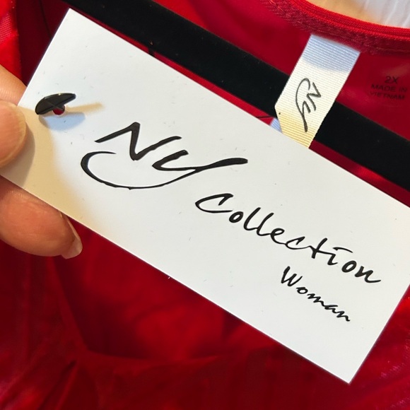 NY Collection Woman 2X Red Velvet Burnout Layered Tank Look w/V-Neck Top Blouse - Picture 3 of 9